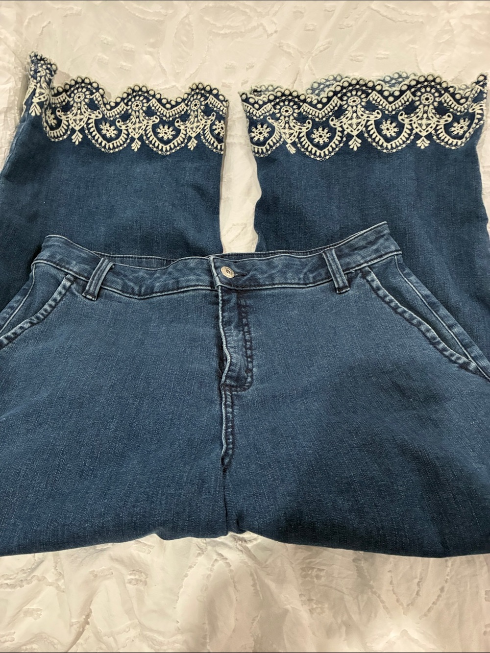 Style & Co. Dark Blue Ankle Jeans with Cream Embroidered Hem - Picture 3 of 4